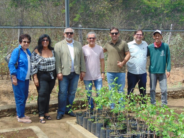 SMDR e Smed preparam parceria para difundir a cultura do umbu gigante em escolas rurais