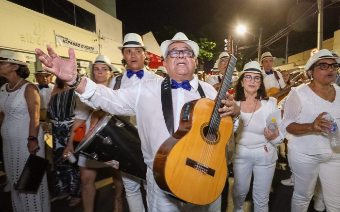 Vera de Maria Maga e Fernando Júnior farão shows de abertura da 2ª Serenata da Nossa Petrolina 