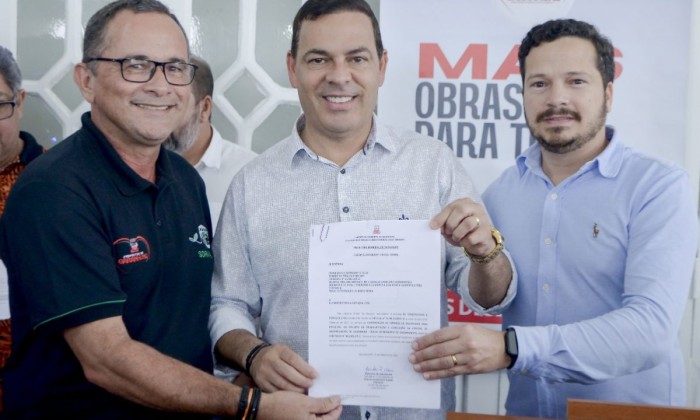 Prefeito Sivaldo Albino assina Ordem de Serviço e obras da Ceaga serão retomadas