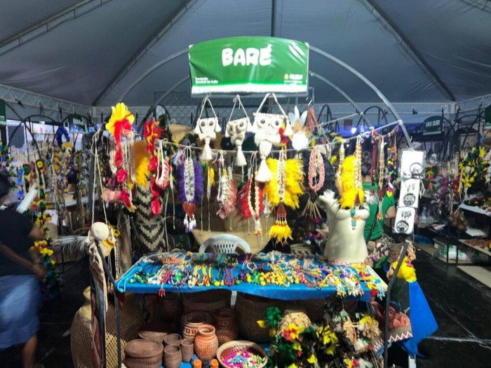 1ª Feira de Artesanato Indígena do Alto Rio Negro arrecada mais de R$ 100 mil 