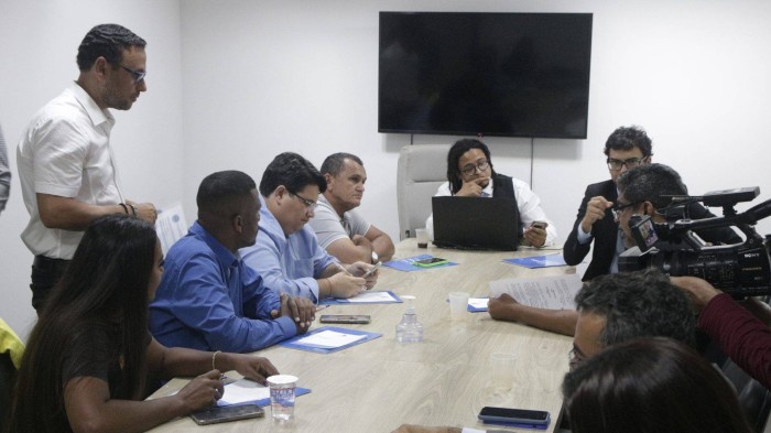 Grupo de Trabalho para Revisão de Lei Orgânica reúne-se com representante da Sedec