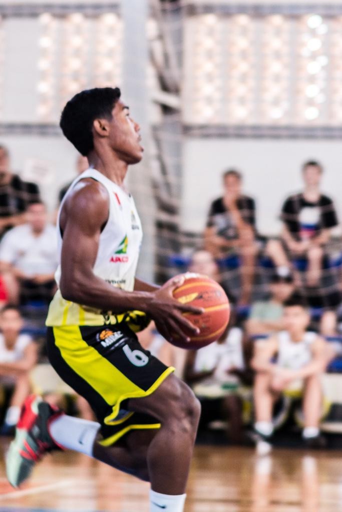 Basquete masculino Midas vence em casa pelo placar de 108 a 41