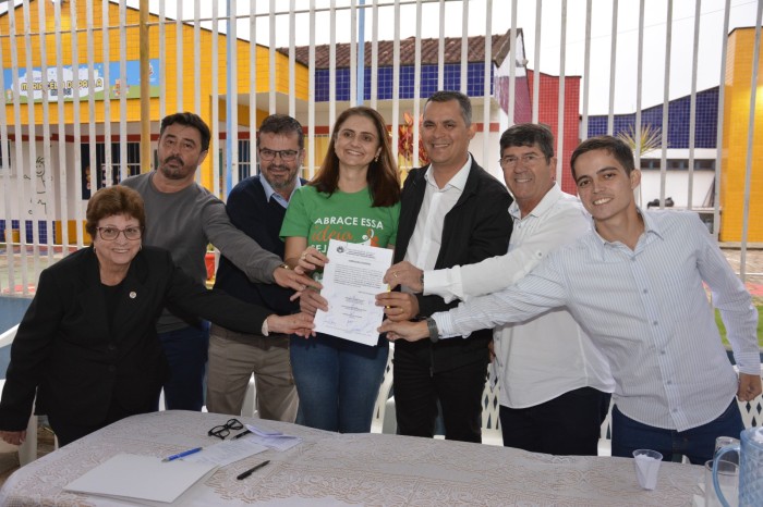ASSINADA ORDEM DE SERVIÇO PARA CONSTRUÇÃO DA UNIDADE DE ATENÇÃO PRIMÁRIA À SAÚDE DO BAIRRO HORTO FLORESTAL