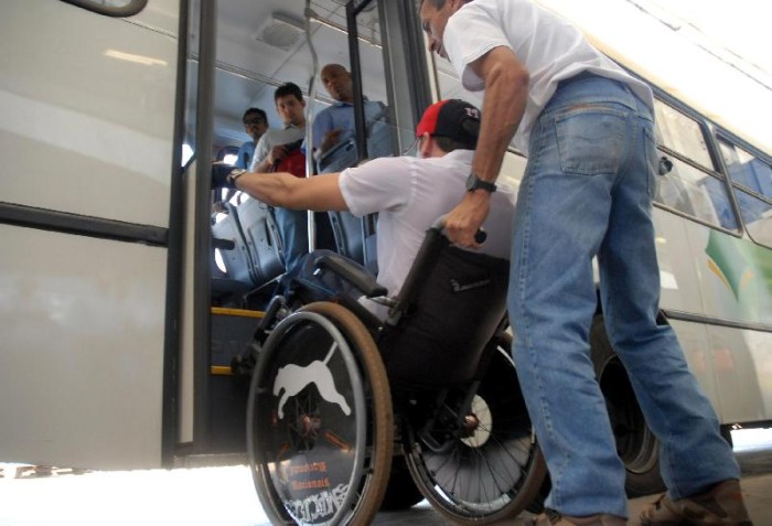 Linguagem reforça preconceito e barreiras para pessoas com deficiência