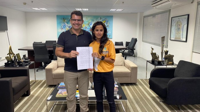 Sesporte entrega passagens para atleta participar do Ironman World Champion, no Hawaii