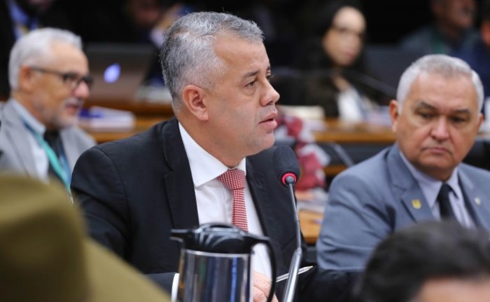 Comissão vai ouvir ministro dos Direitos Humanos sobre fala considerada 