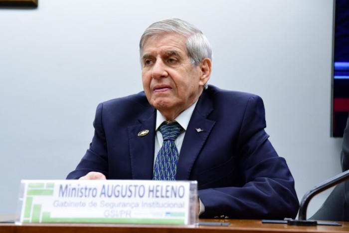 CPMI do 8 de Janeiro ouve general Augusto Heleno; assista