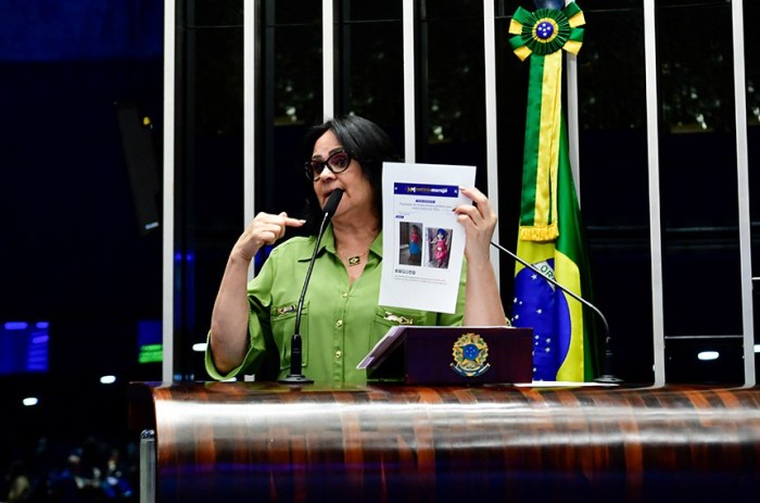 Damares denuncia desaparecimento de criança no Marajó, no Pará