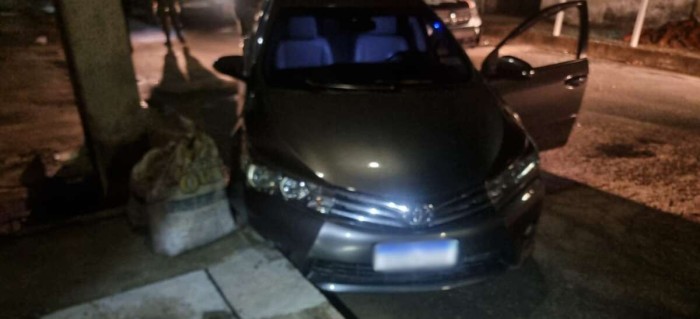 PMCE captura dupla com diversas passagens pela polícia em Caucaia