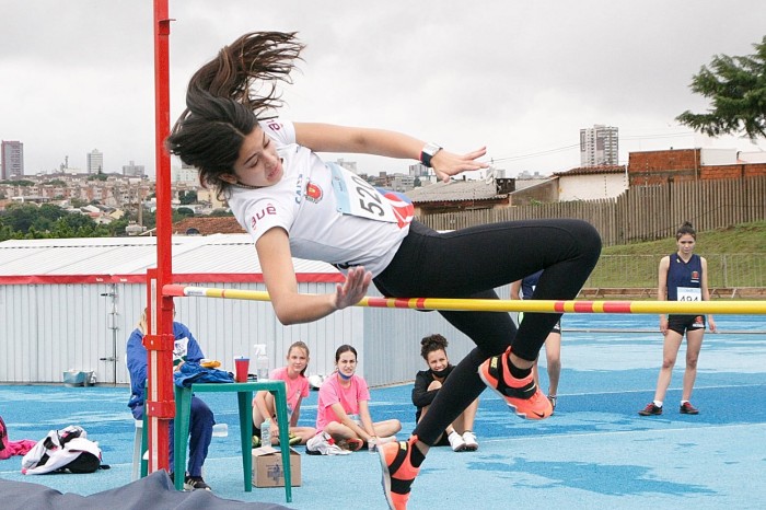 Reta final dos Jogos Escolares Bom de Bola marca feriado do Dia da