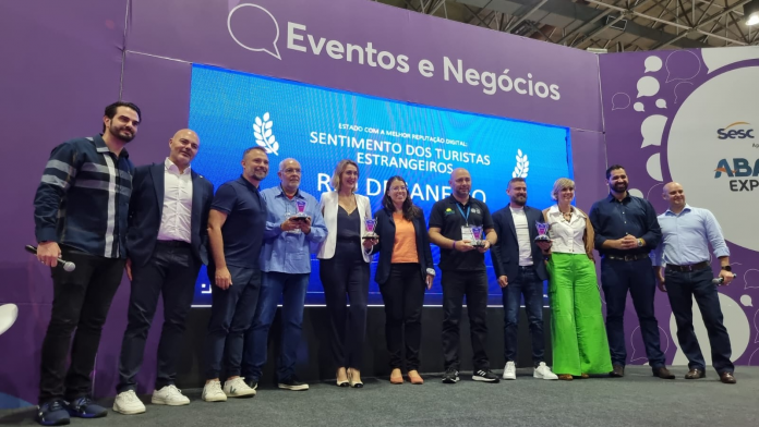 Bahia recebe prêmio de excelência turística em hospitalidade 