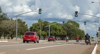 Prefeitura de Palmas utiliza método não intrusivo para instalação de novos semáforos