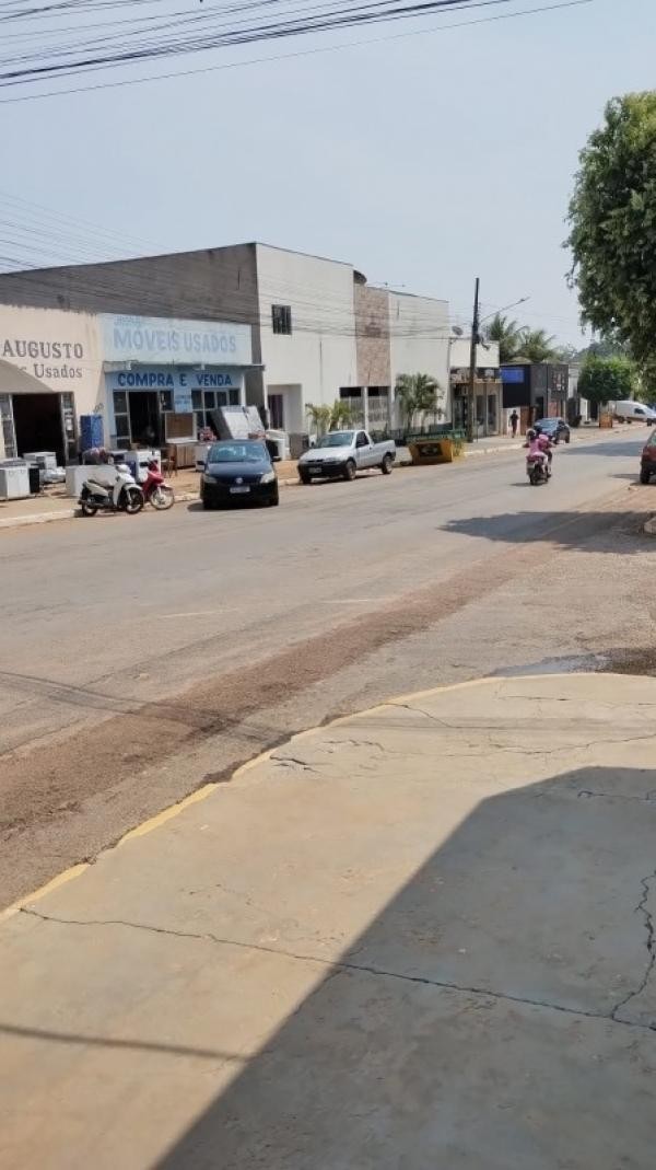 Vereador solicita faixa de pedestres em frente a extensão da Câmara Municipal no Bairro São Domingos