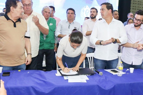 Em Garanhuns, governadora Raquel Lyra anuncia terceira maternidade no estado e inaugura novas instalações voltados à saúde na UPE