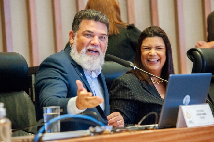 “Precisamos garantir os direitos dos influenciadores digitais”, diz Jorge Vianna audiência na CLDF