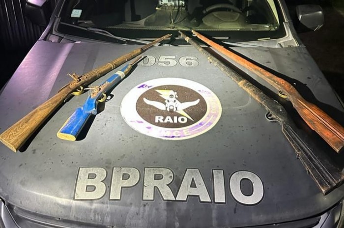 Quatro espingardas são apreendidas pela PMCE durante ação em São Benedito