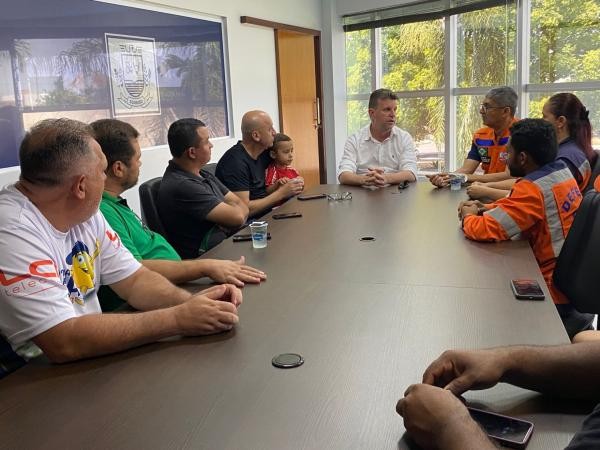 Prefeitura trabalha para reparar danos causados pela chuva; centro registrou cerca de 100mm