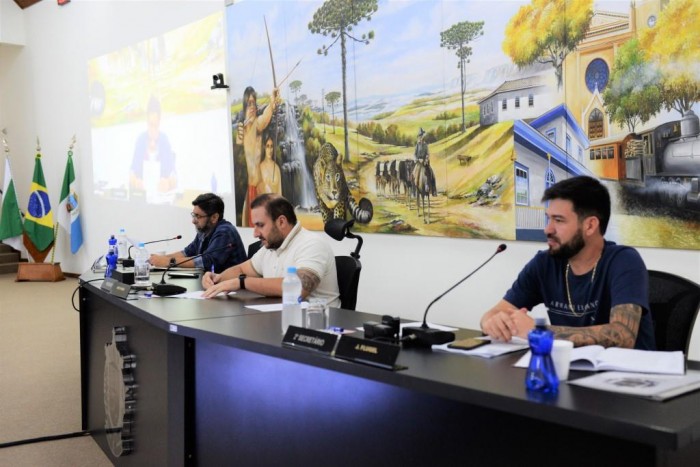 Vereadores cobram informação do Executivo sobre as gratificações natalinas