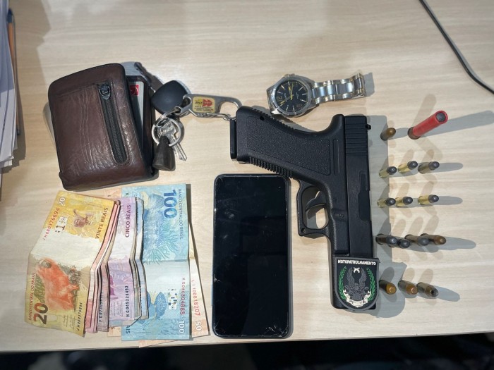 42° BPM prende homem com simulacro e munições em São Miguel