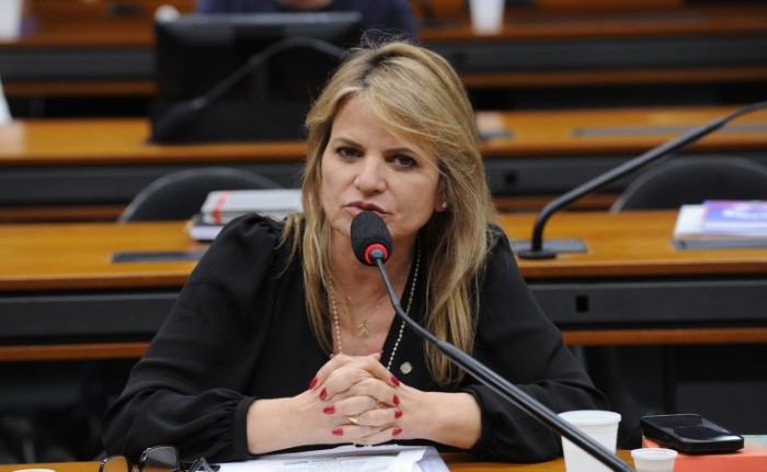 Comissão aprova projeto que permite auxílio financeiro a atletas menores de 14 anos