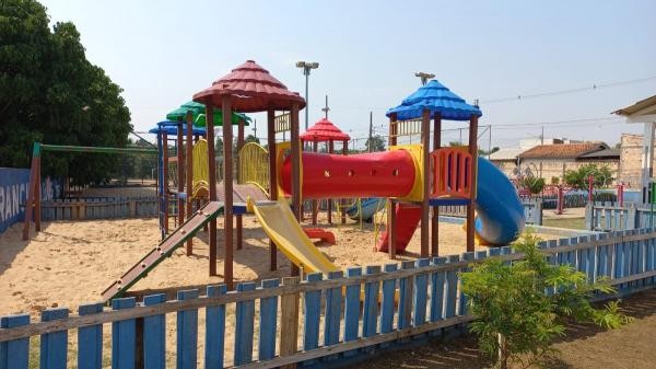 Praça para atender os bairros Santa Maria I e II é solicitada pelo presidente do Legislativo