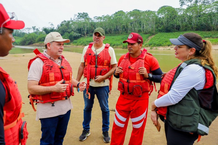 Governo do Acre realiza vistoria em áreas afetadas por seca extrema