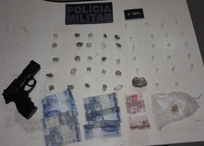 Homem é preso com entorpecentes e simulacro de arma de fogo em Ananindeua.