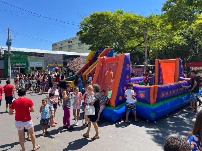 PREFEITURA DE GUAÇUÍ REALIZA FESTA DO DIA DAS CRIANÇAS REPLETA DE DIVERSÃO E ATIVIDADES