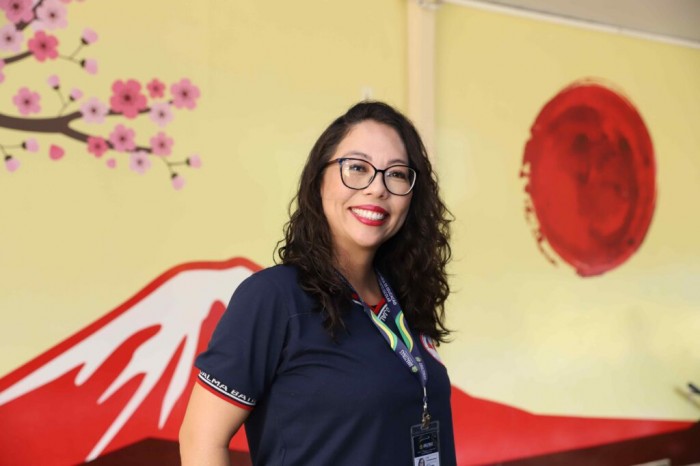 Professora da rede estadual embarca para o Japão para falar sobre os desafios do ensino da língua japonesa no Amazonas