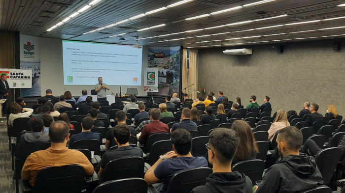 Entrega de documentos, avaliação médica e assinatura de contrato marcam o avanço na contratação dos aprovados na Cidasc