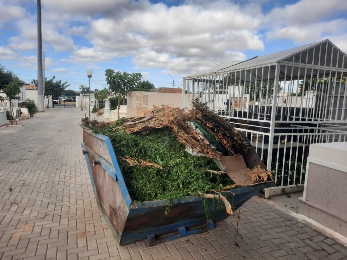 Prefeitura de Petrolina inicia preparação dos cemitérios públicos para o Dia de Finados 