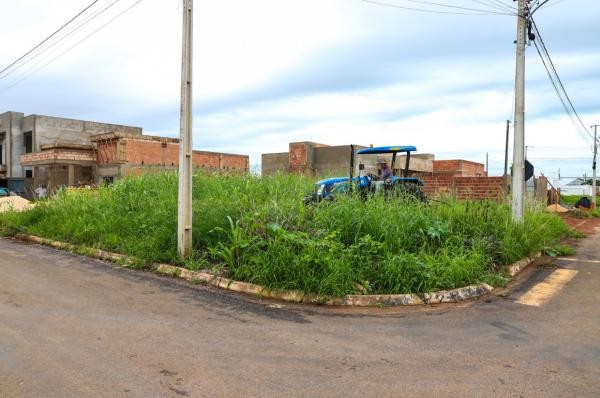 Mais 72 proprietários de terrenos baldios são autuados pelo NIF de Sorriso